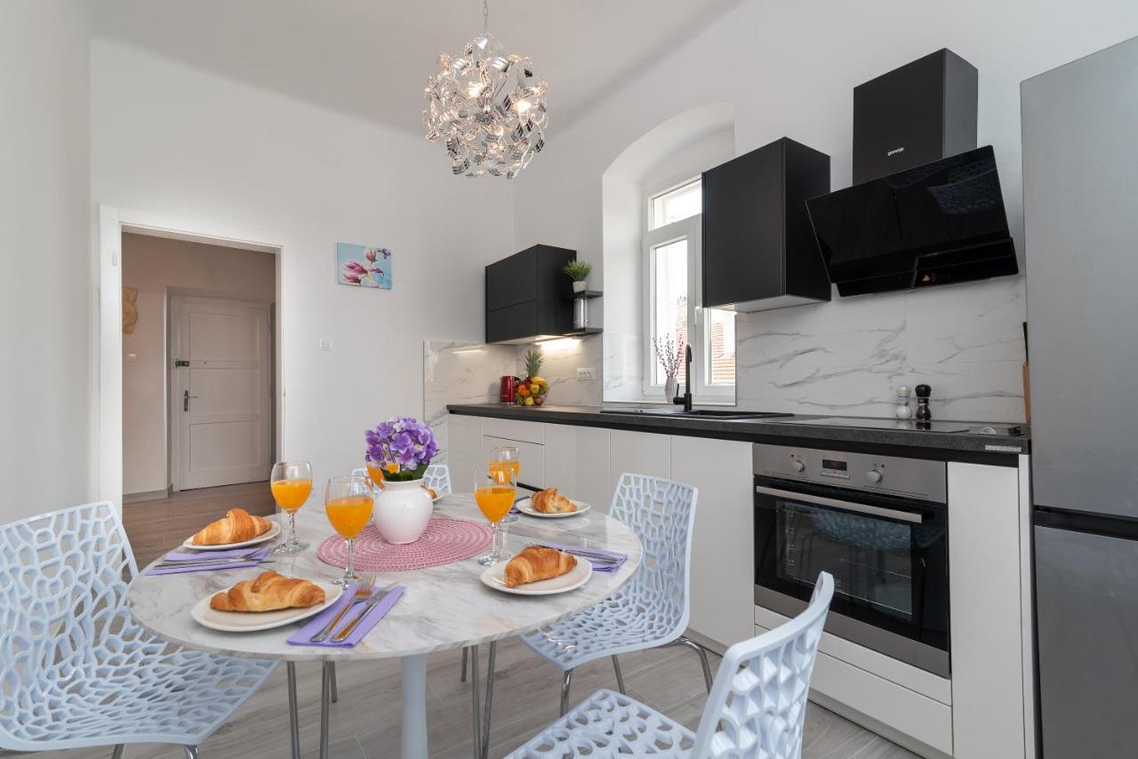 Apartment Silvia Трогир Экстерьер фото
