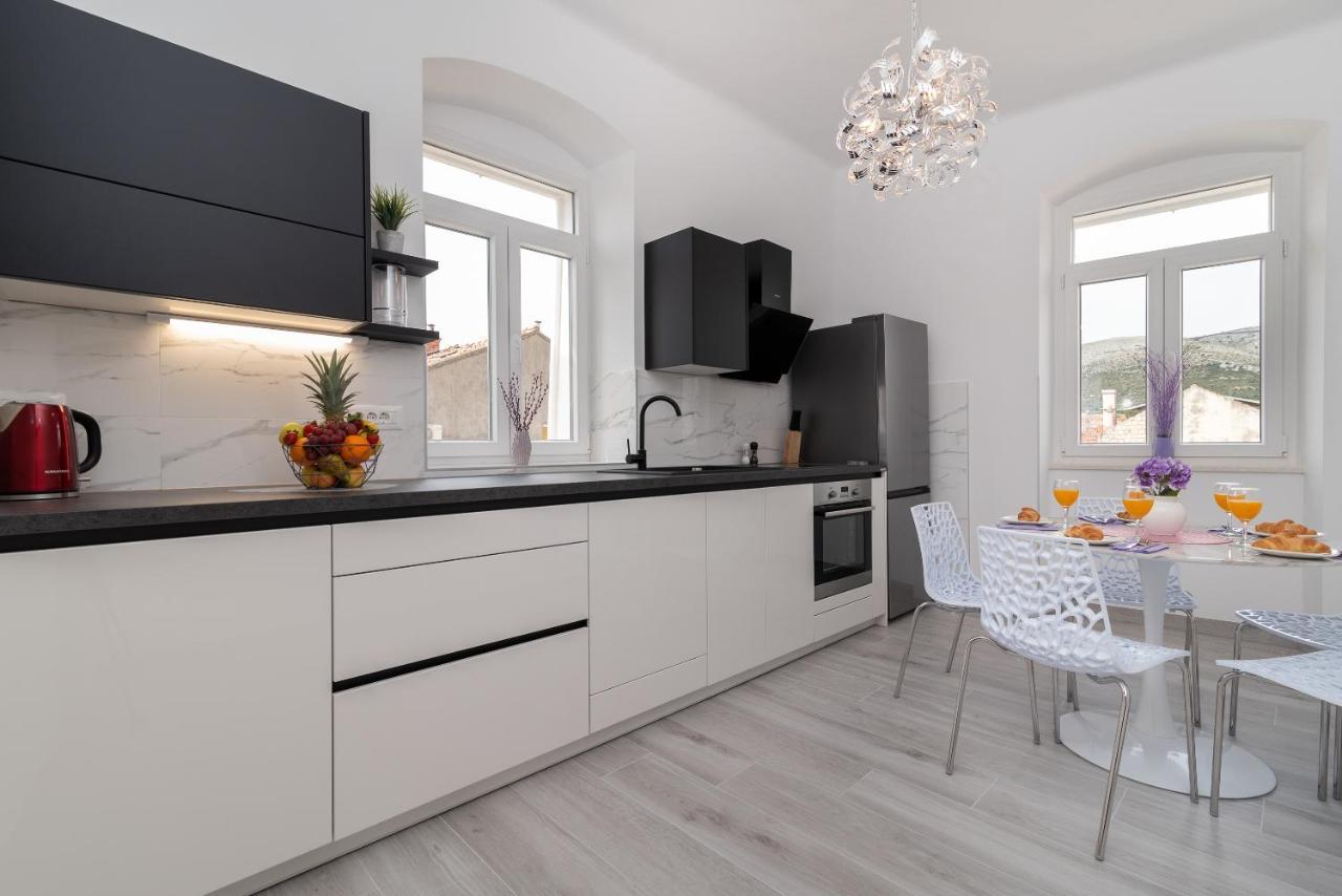 Apartment Silvia Трогир Экстерьер фото
